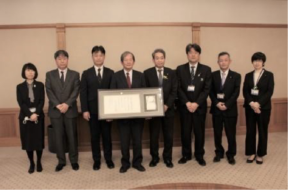 御下賜金の拝受整列